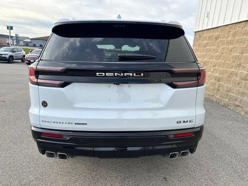 Used 2026 GMC Acadia Denali Ultimate w/ LPO, Floor Liner Package AWD/4WD image 6