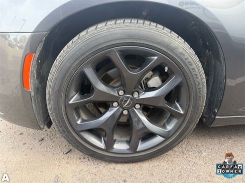 Used 2023 Chrysler 300 Touring w/ Sport Appearance Package image 6