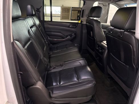 Used 2016 GMC Yukon XL SLT RWD image 14