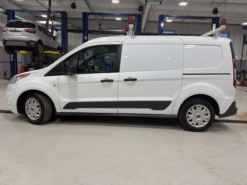 Used 2018 Ford Transit Connect XLT image 2