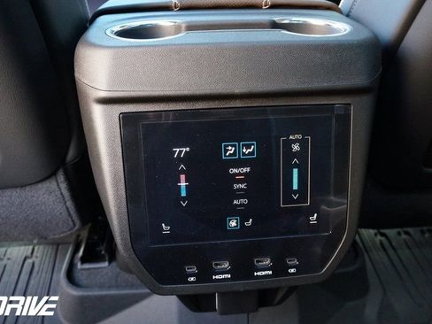 Used 2026 GMC Yukon Denali Ultimate image 38