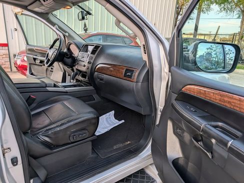 Used 2013 Nissan Armada Platinum AWD/4WD image 29