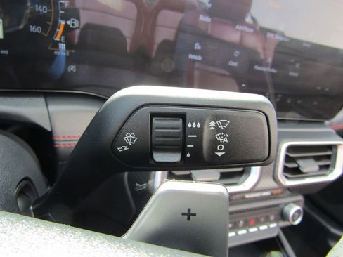 Used 2025 Ford Mustang GT Premium RWD image 31