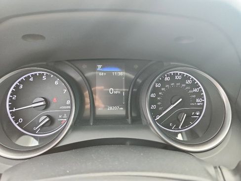 Used 2024 Toyota Camry SE FWD image 12