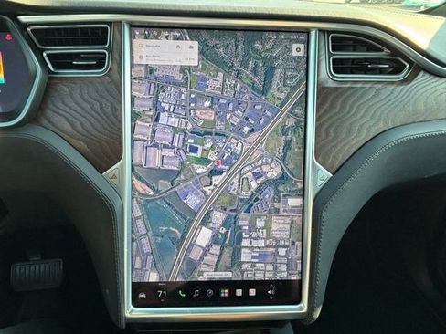Used 2018 Tesla Model X 100D AWD/4WD image 31