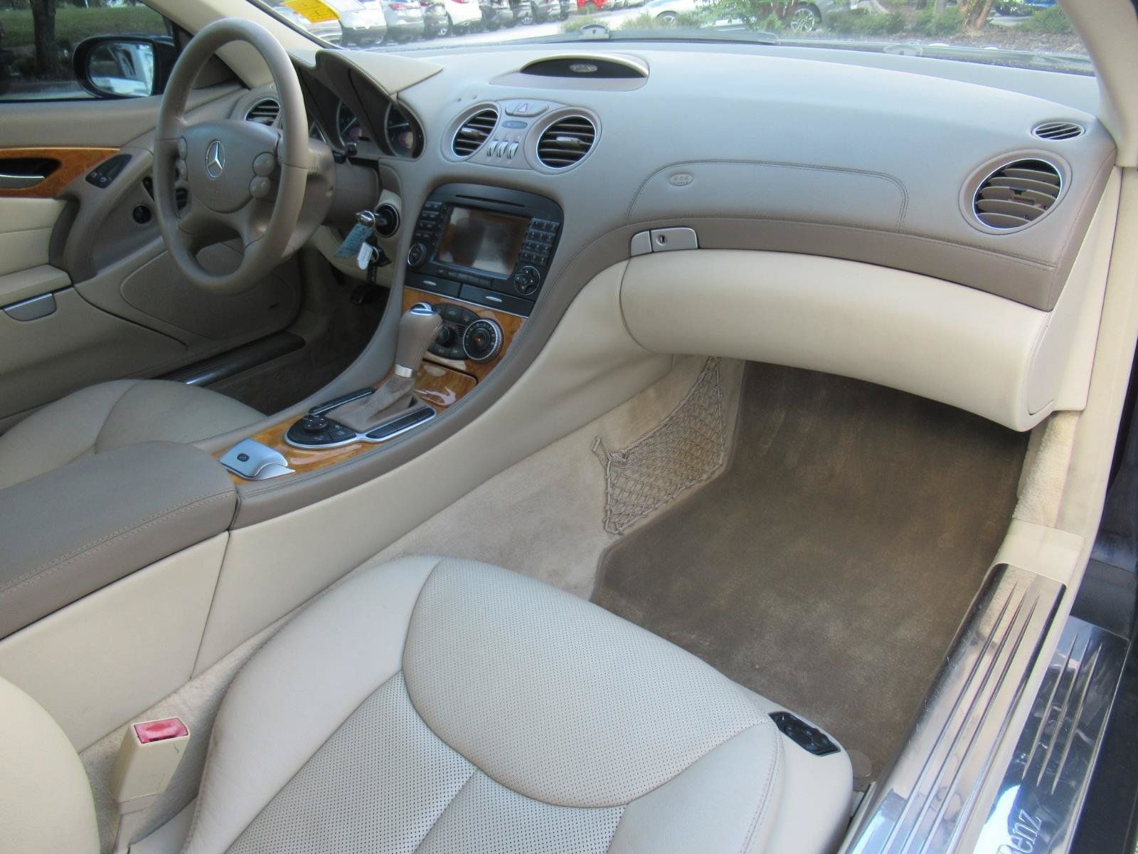 Used 2007 Mercedes-Benz SL 550 image 12