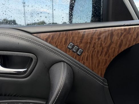 Used 2018 Nissan Armada SL w/ Moonroof Package AWD/4WD image 15