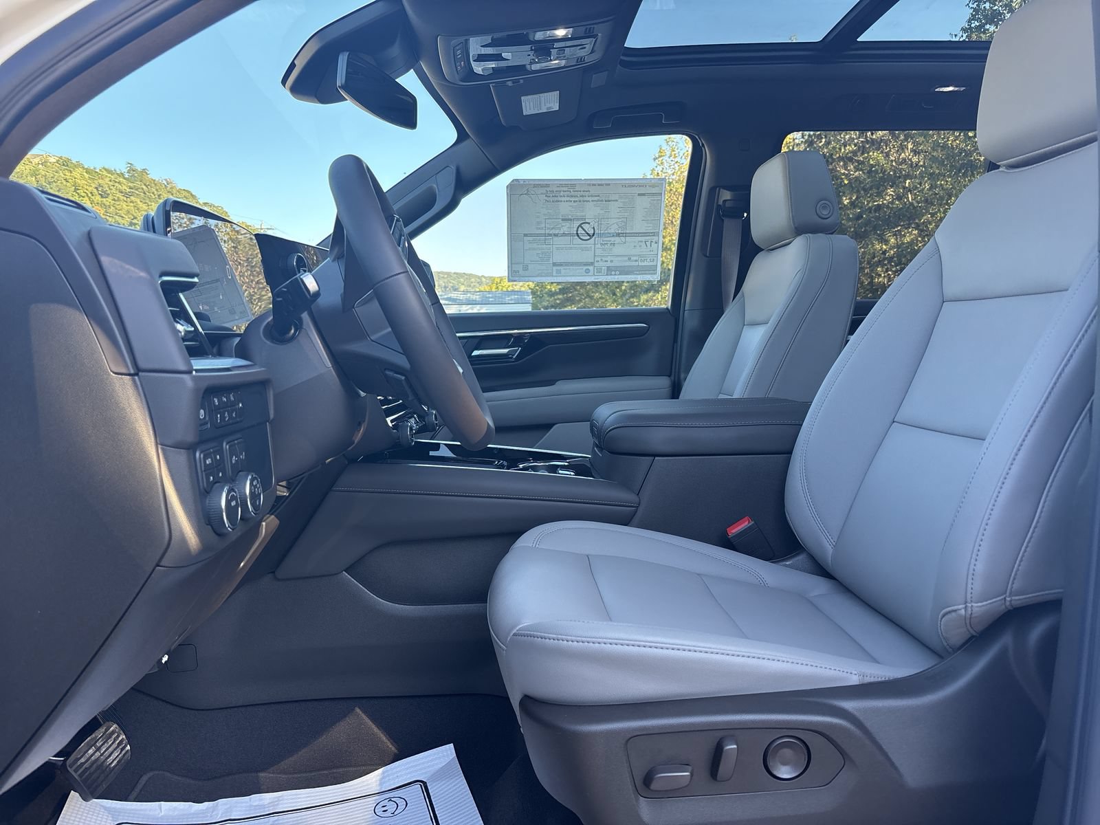New 2027 Chevrolet Tahoe Z71 w/ Comfort Package AWD/4WD image 11