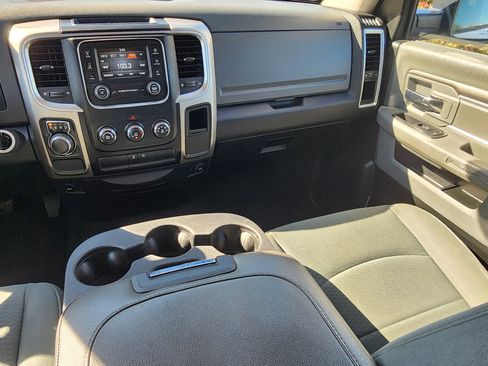 Used 2017 RAM 1500 Classic SLT image 18