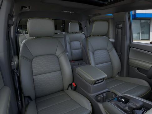 New 2026 Chevrolet Colorado ZR2 AWD/4WD image 16