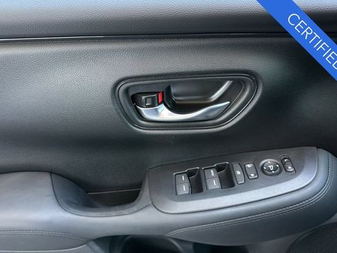 Certified 2025 Honda HR-V LX image 12