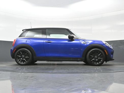 Used 2019 MINI Cooper 2-Door Hardtop FWD image 31