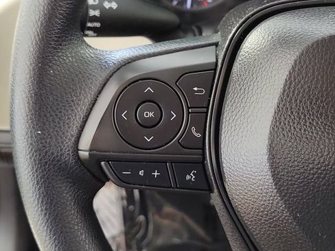 Used 2025 Toyota Corolla LE FWD image 24