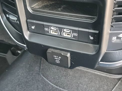 Used 2023 RAM 2500 Laramie AWD/4WD image 21