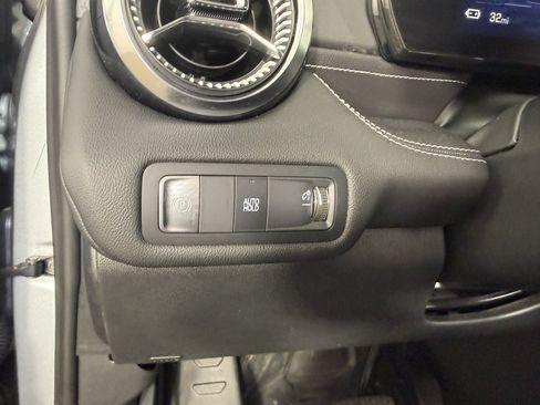 Used 2025 Chevrolet Blazer EV AWD Police image 22