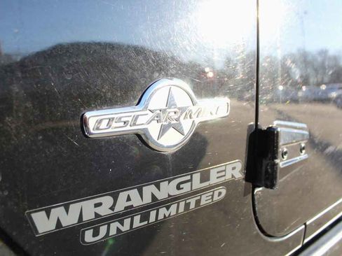 Used 2015 Jeep Wrangler Unlimited Sport image 27