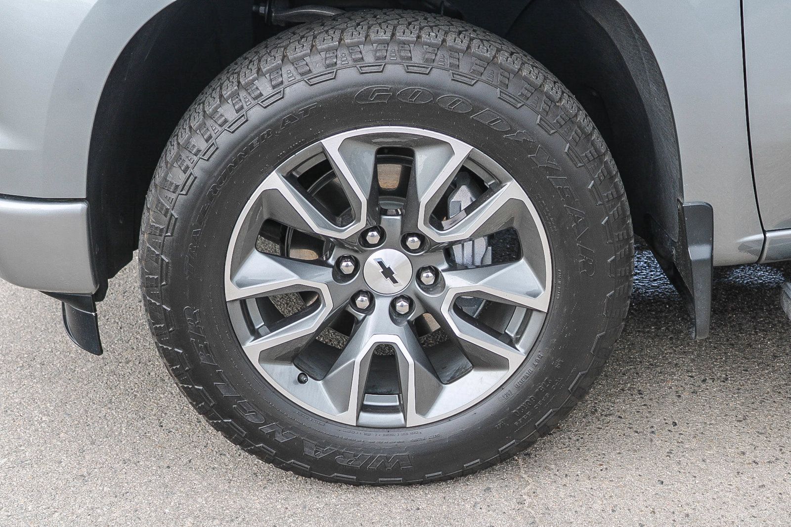 Used 2023 Chevrolet Silverado 1500 RST w/ LPO, Liner Protection Package RWD image 9