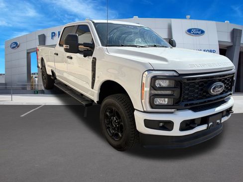 Used 2023 Ford F250 XL w/ STX Appearance Package AWD/4WD image 8