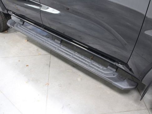 Used 2024 Ford Ranger Lariat w/ FX4 Off-Road Package image 13