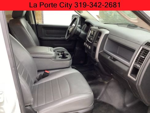 Used 2020 RAM 1500 Tradesman w/ Chrome Appearance Group AWD/4WD image 5