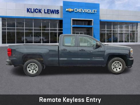 Used 2018 Chevrolet Silverado 1500 W/T w/ Trailering Package image 9