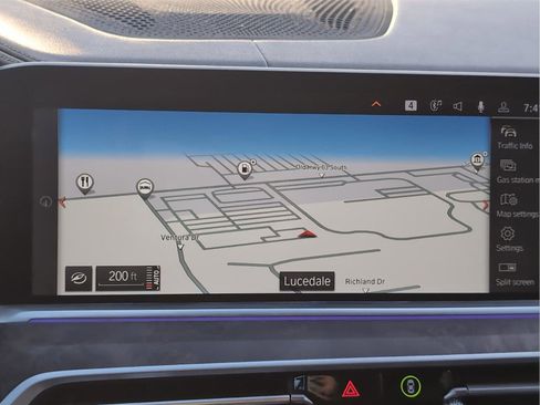 Used 2022 BMW X5 sDrive40i w/ M Sport Package image 17