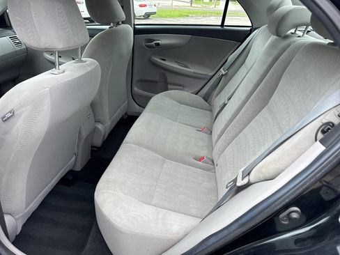 Used 2013 Toyota Corolla L FWD image 16