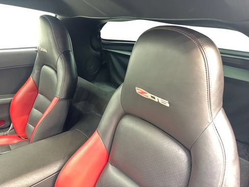 Used 2007 Chevrolet Corvette Z06 w/ Preferred Equipment Group RWD image 25