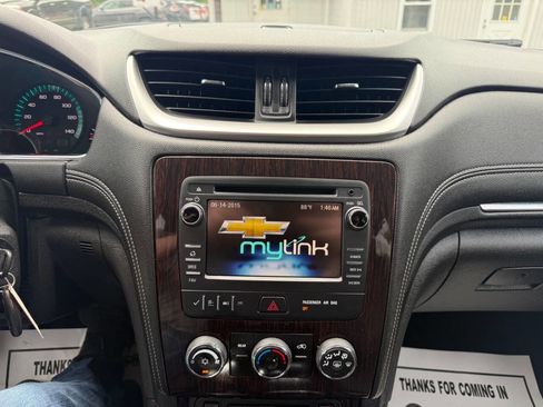 Used 2015 Chevrolet Traverse LT w/ Style and Technology Package AWD/4WD image 25