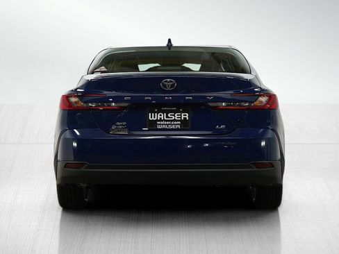 Used 2026 Toyota Camry LE image 4