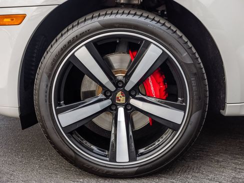 Certified 2023 Porsche Macan S AWD/4WD image 23