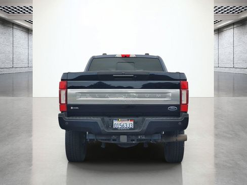Used 2022 Ford F250 Platinum w/ FX4 Off-Road Package AWD/4WD image 7