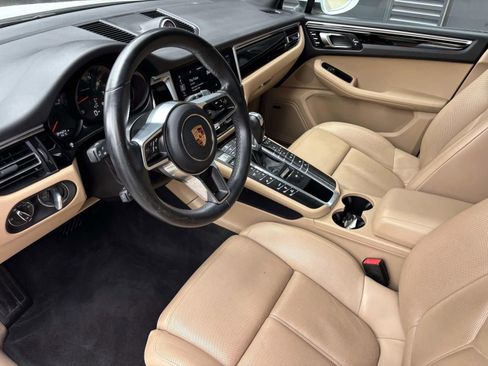 Used 2020 Porsche Macan AWD/4WD image 4