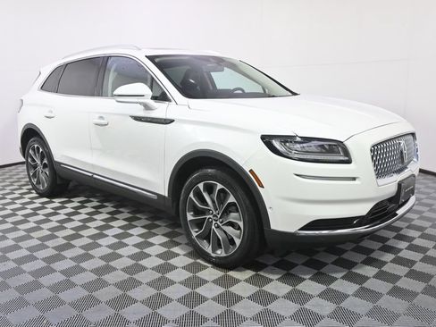 Used 2023 Lincoln Nautilus Reserve w/ Equipment Group 201A AWD/4WD image 8