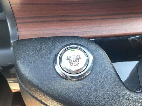 Used 2023 Lincoln Aviator Reserve AWD/4WD image 24