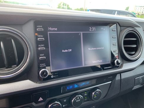 Used 2023 Toyota Tacoma TRD Sport AWD/4WD image 22