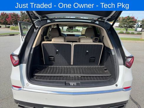 Used 2025 Acura MDX SH-AWD w/ Technology Package image 14