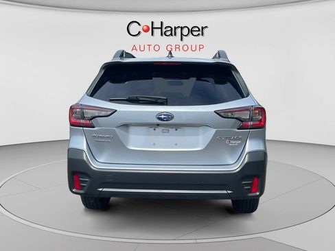 Used 2022 Subaru Outback Premium AWD/4WD image 4
