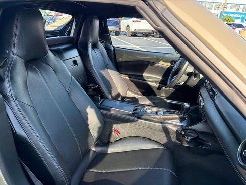 Used 2024 MAZDA MX-5 Miata RF Grand Touring RWD image 11