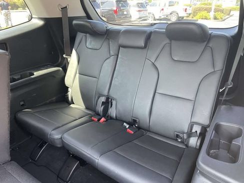 Used 2021 Kia Telluride LX FWD image 12