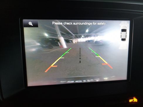 Used 2016 Ford Explorer XLT w/ Equipment Group 202A FWD image 15