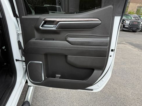 Used 2022 Chevrolet Silverado 1500 LTZ w/ LTZ Premium Package image 21