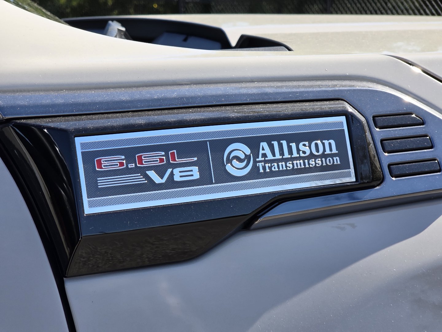 New 2026 GMC Sierra 2500 AT4 w/ AT4 Premium Plus Package AWD/4WD image 22