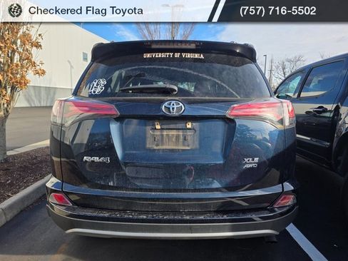 Used 2018 Toyota RAV4 XLE image 5