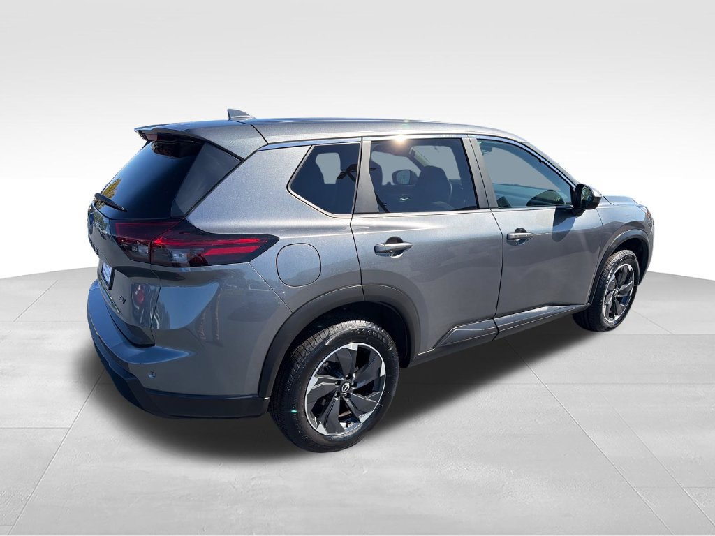 Used 2024 Nissan Rogue SV FWD image 5