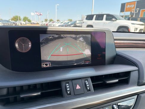 Used 2021 Lexus ES 250 w/ Premium Package AWD/4WD image 23