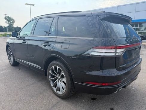 Used 2025 Lincoln Aviator AWD w/ Jet Appearance Package image 8