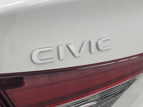 Certified 2025 Honda Civic Sport image 7