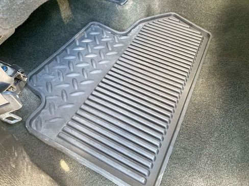 Used 2017 GMC Sierra 1500 SLE w/ SLE Value Package image 31