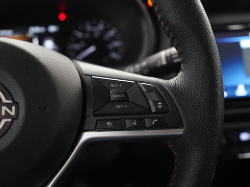 Used 2022 Nissan Kicks SR w/ Premium Package image 25